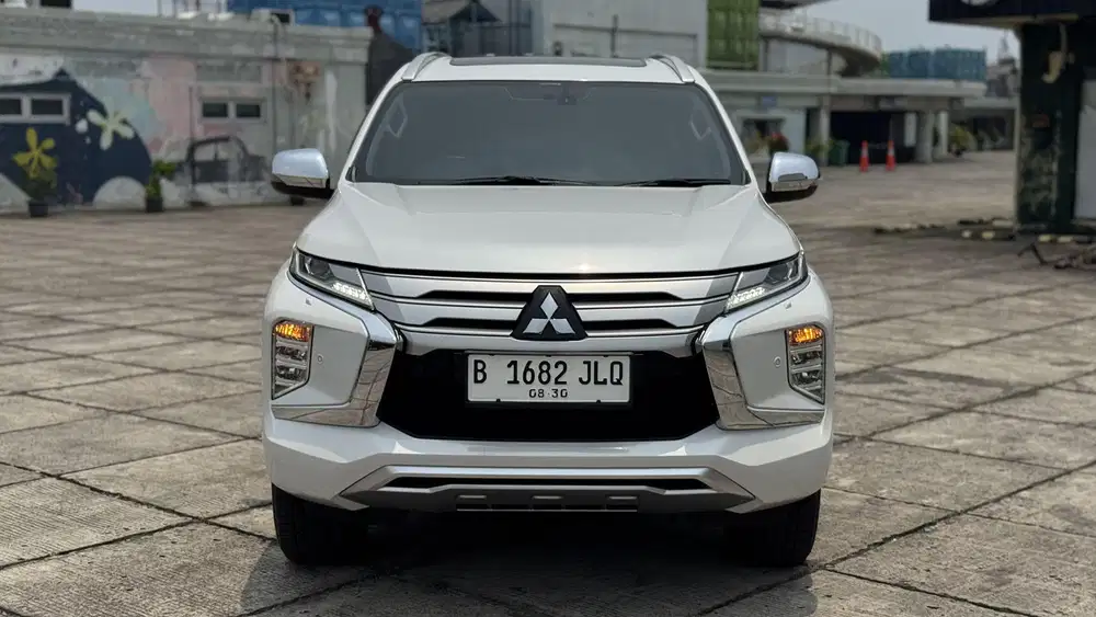 [Low KM] Pajero 2.5 Dakar 4x2 2022