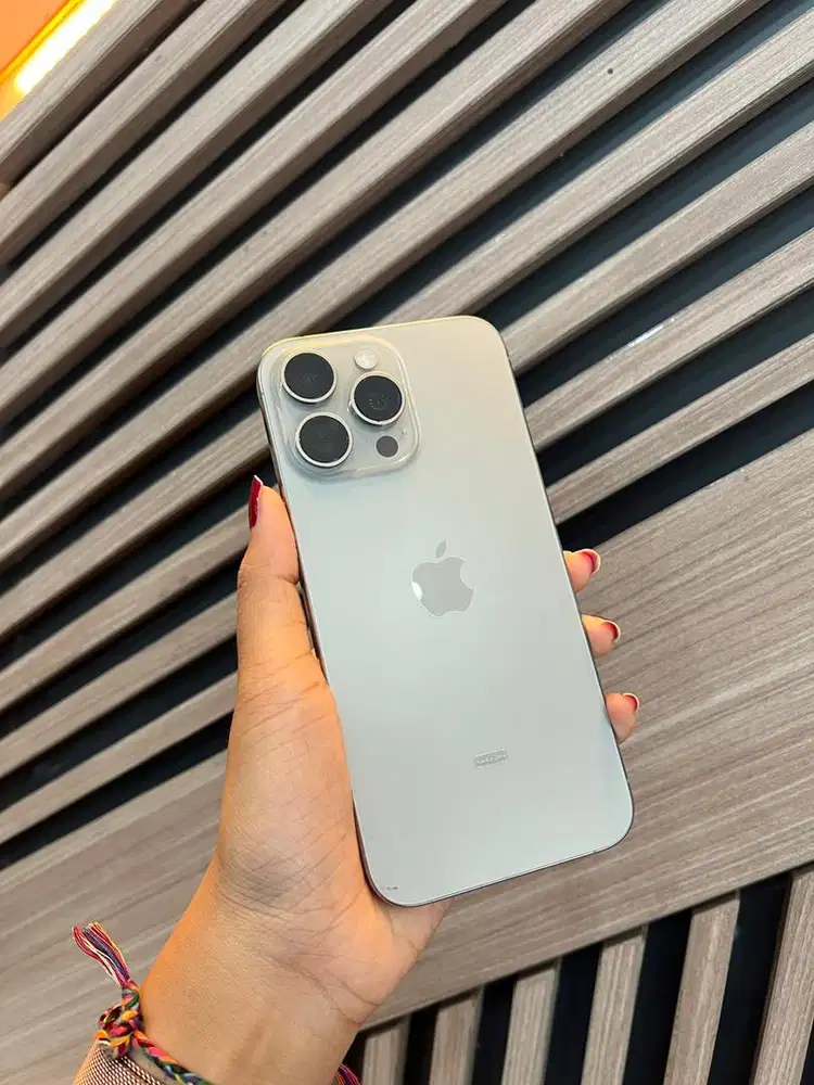 iphone 15promax 256 natural titanum