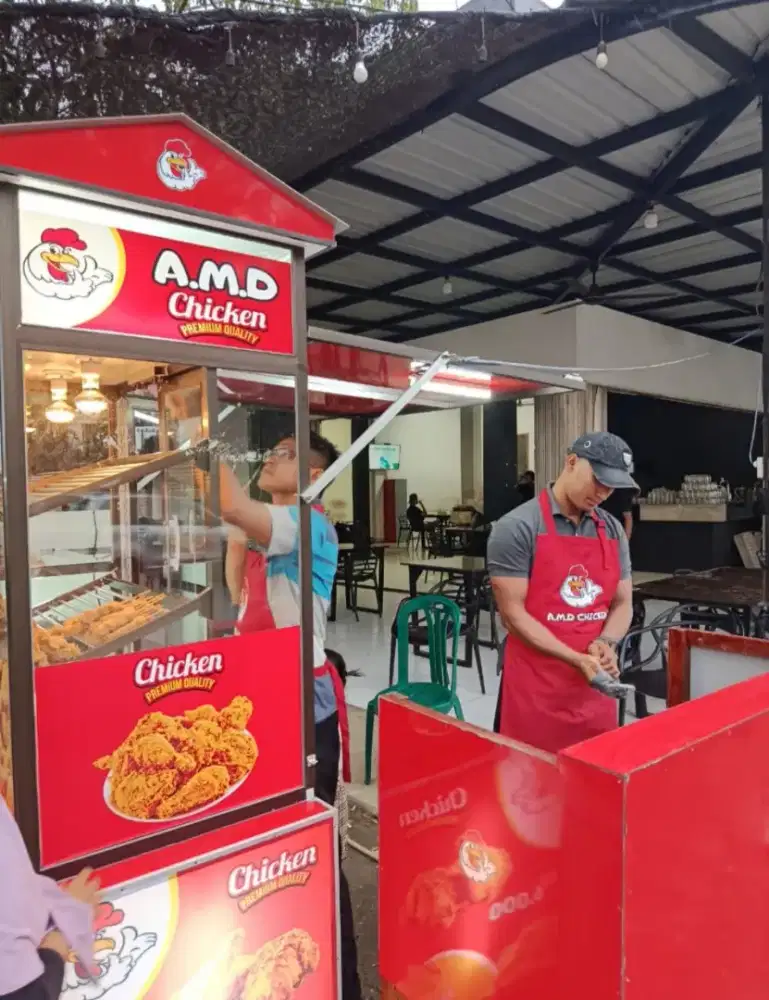 DICARI TUKANG JUALAN KFC (setengah hari)