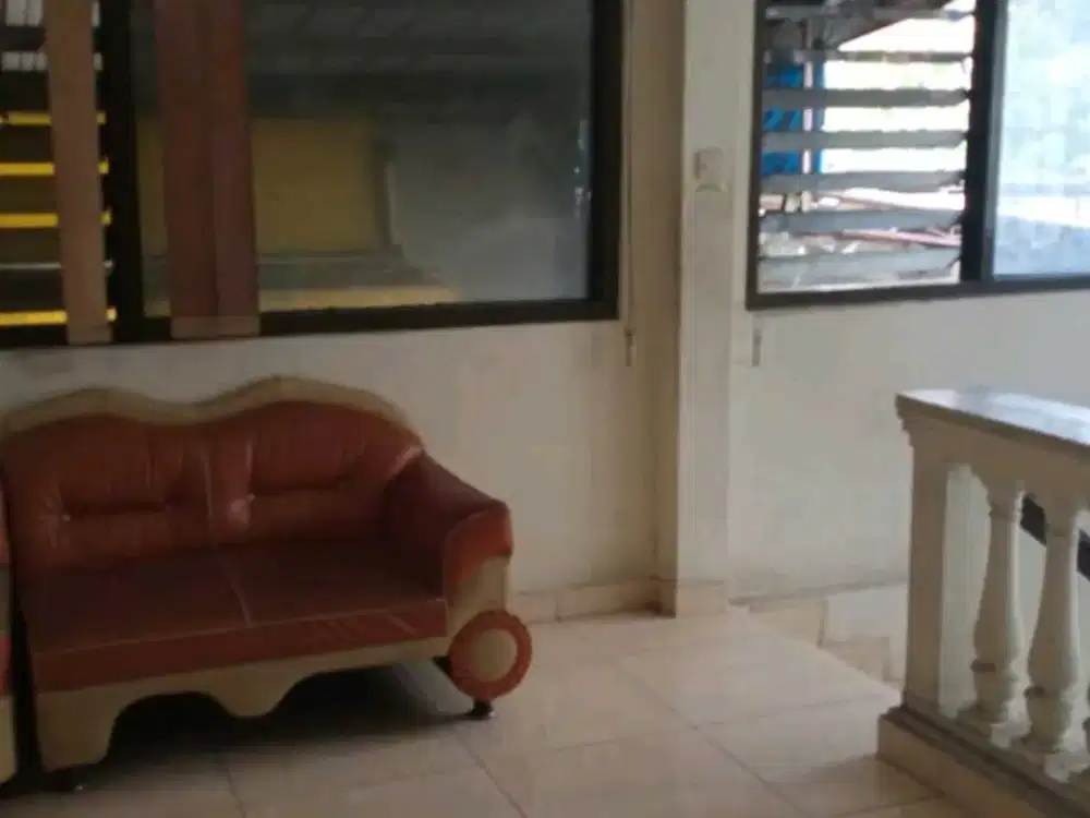 GUDANG LUAS DI RAYA KENJERAN SURABAYA BISA UNTUK USAHA RON.A1007
