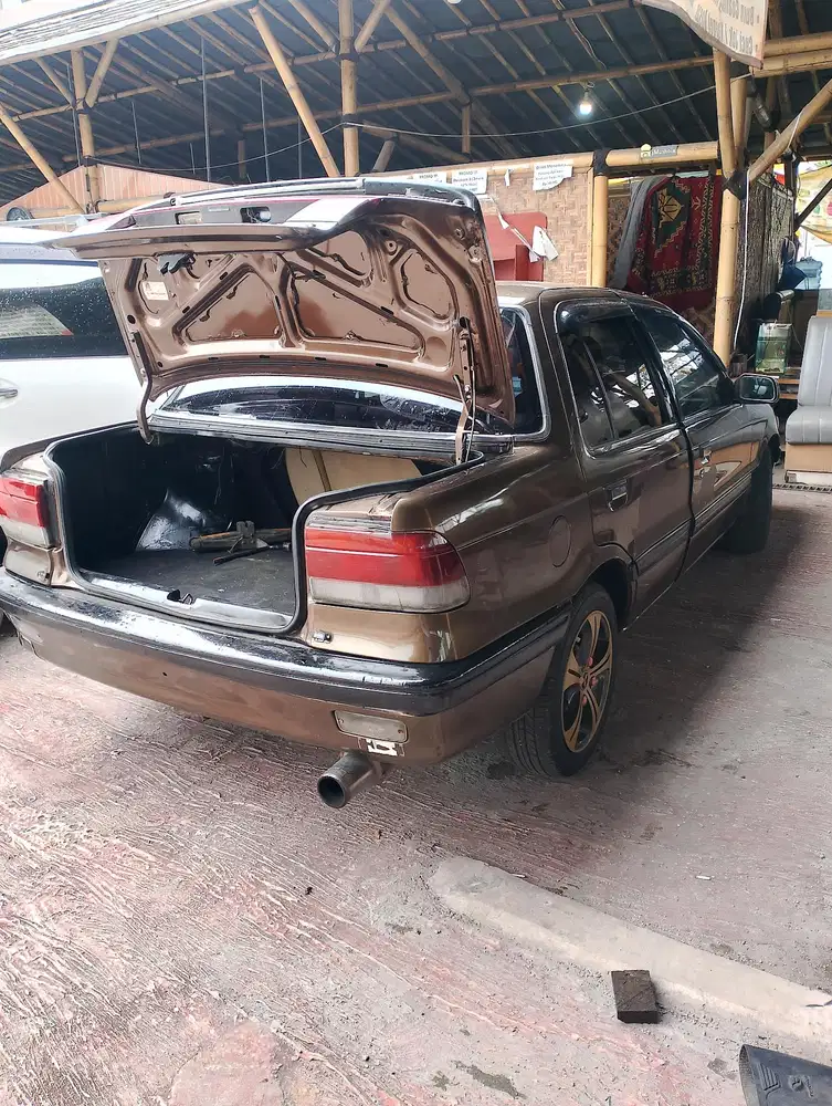 Mitsubishi Lancer 1992 Bensin