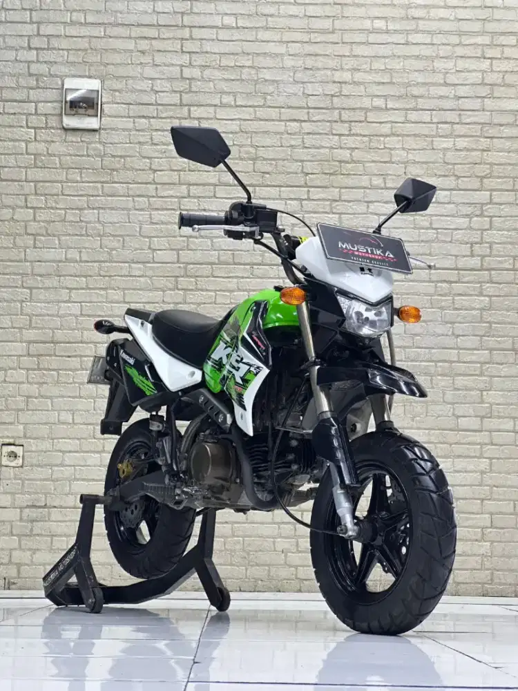 KAWASAKI KSR PRO 2014 - Chintia Mustika