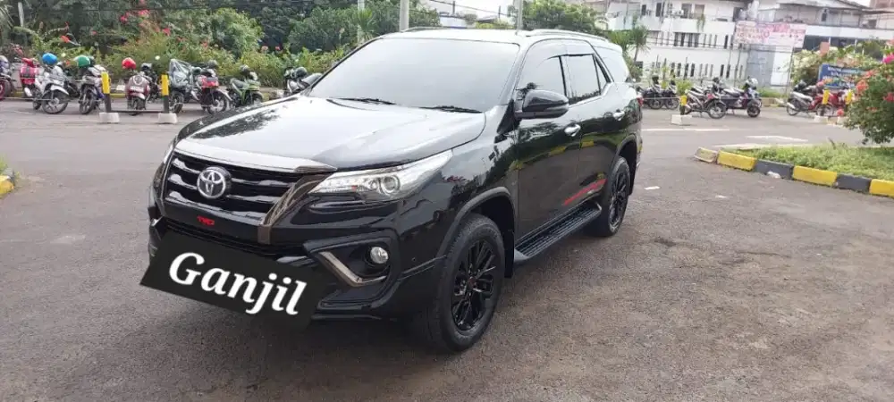 Toyota Fortuner 2.4 VRZ TRD tahum 2020