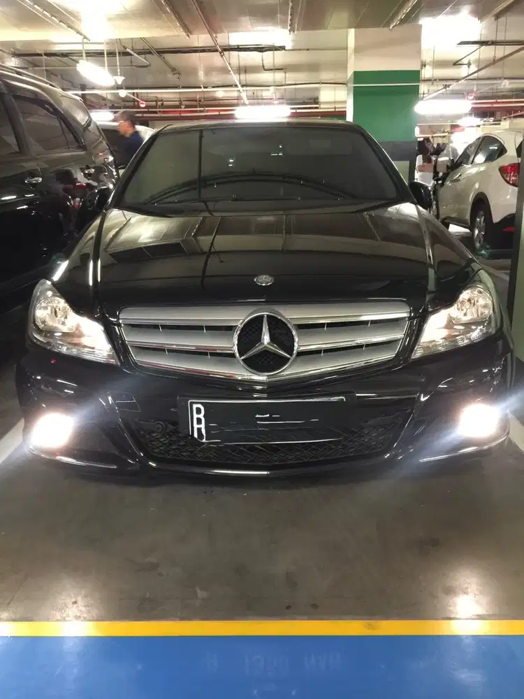 Mercedes-Benz C200 2012 Bensin