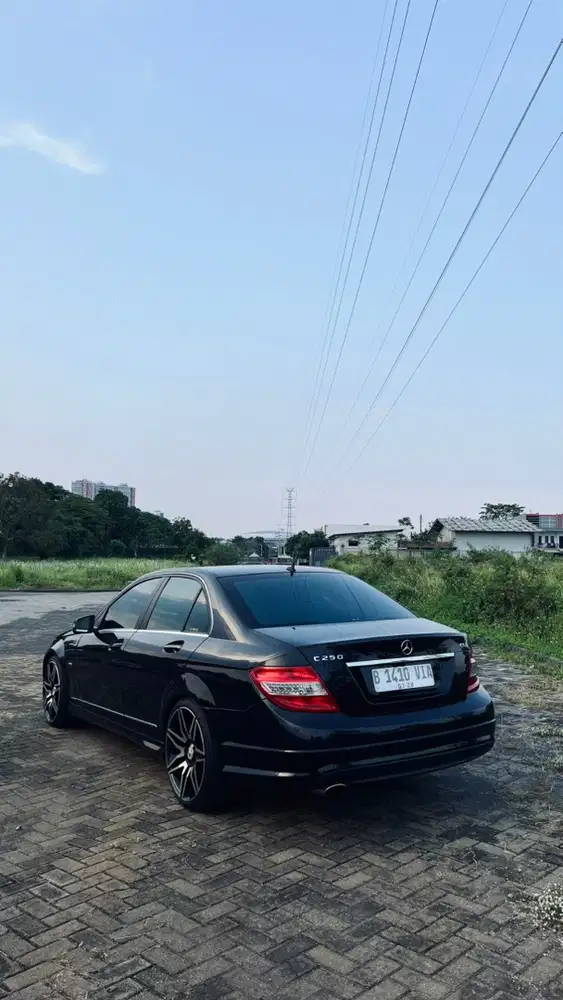 Mercedes-Benz C250 2010 Bensin