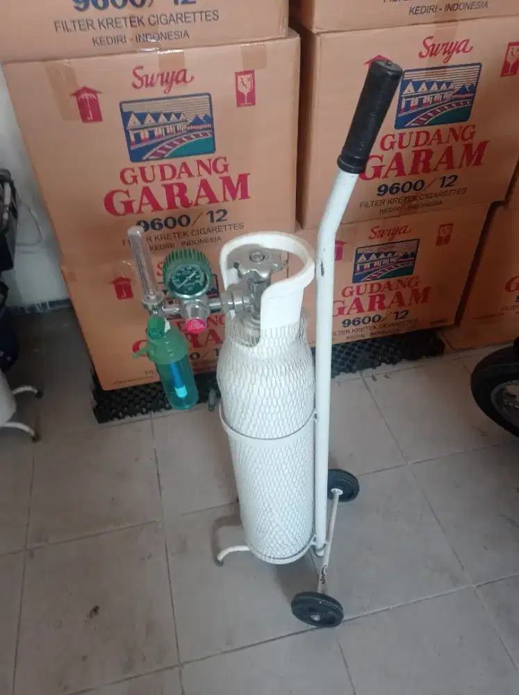 Tabung Oksigen + Troli Bekas