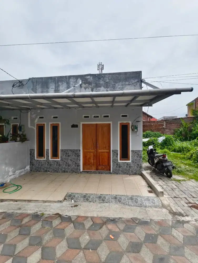 KONTRAKAN TASIKMADU