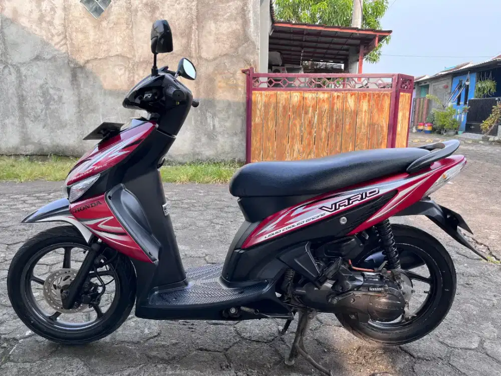 Vario CW 110 Tahun 2013 Merah Hitam