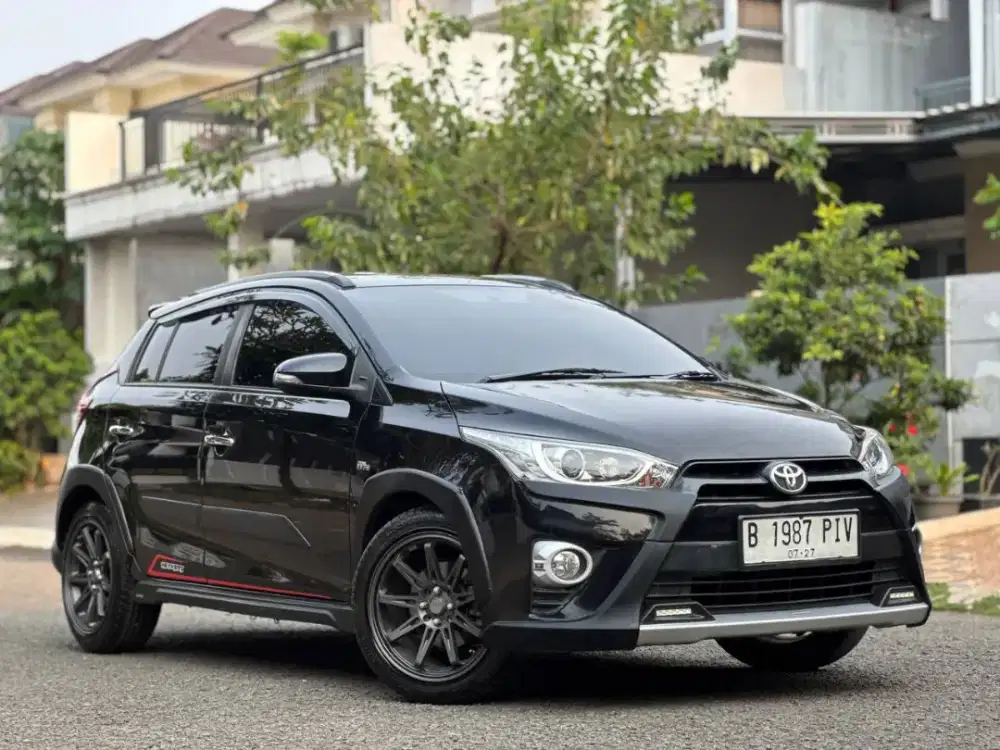 TDP 0 Juta! Toyota Yaris S TRD Heykers AT 2017 Hitam Metalik