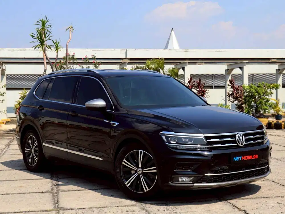 VOLKSWAGEN TIGUAN ALLSPACE AT 1.4 TSI 2020 - HITAM