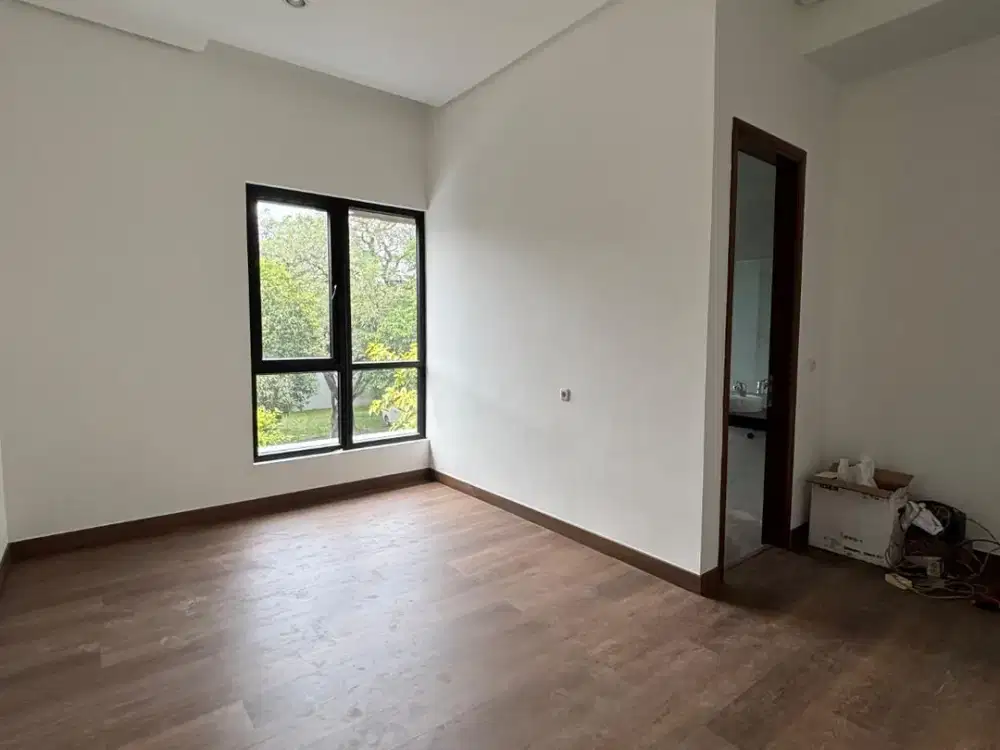 RUMAH MEWAH FULL FURNISHED 4 LANTAI DI GADING SERPONG ada pool dan lift