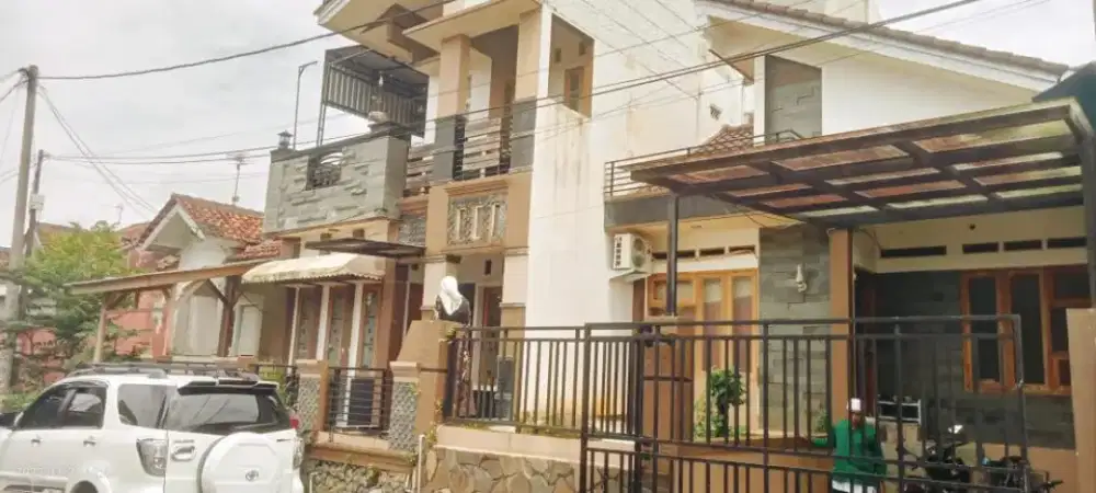 Rumah mewah dijual murah