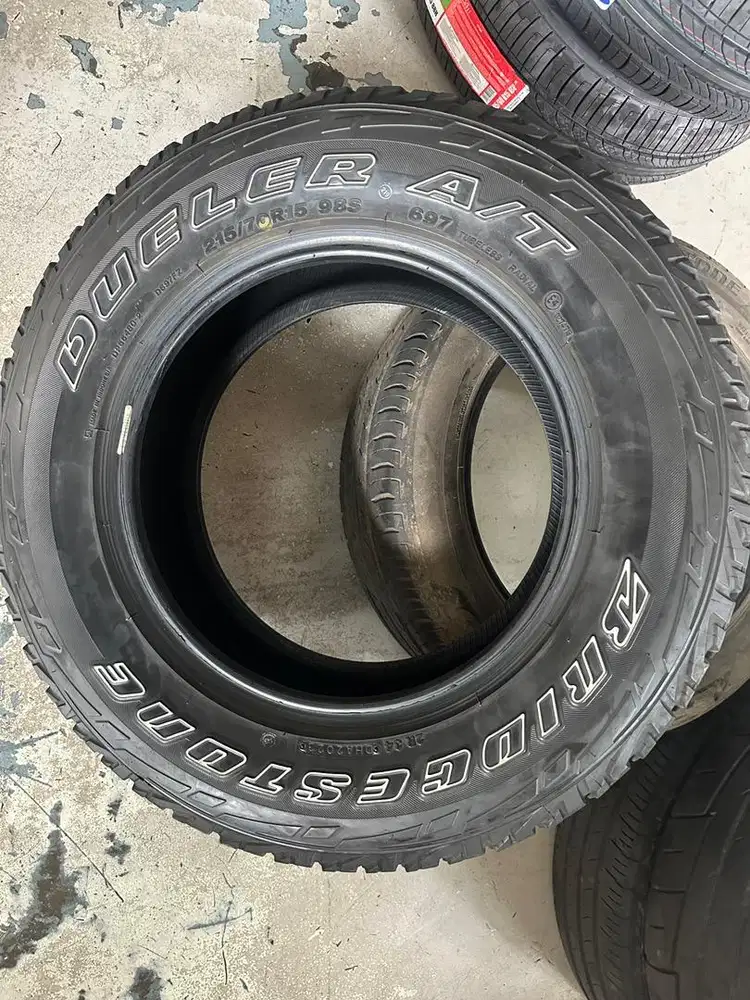 Ban AT Bridgestone Dueler 215/70/R15