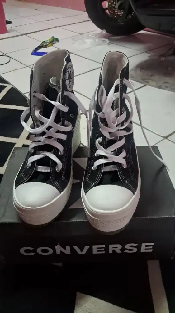 Sepatu converse highheels unisex