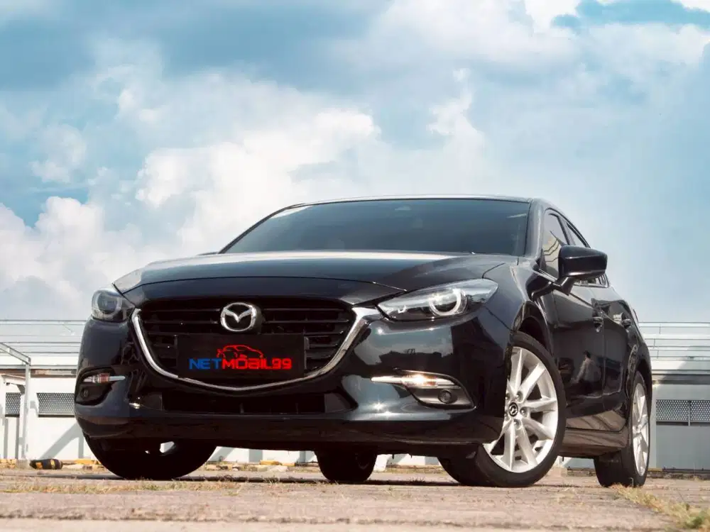 MAZDA 3 HATCHBACK 2.0 AT 2018 - HITAM