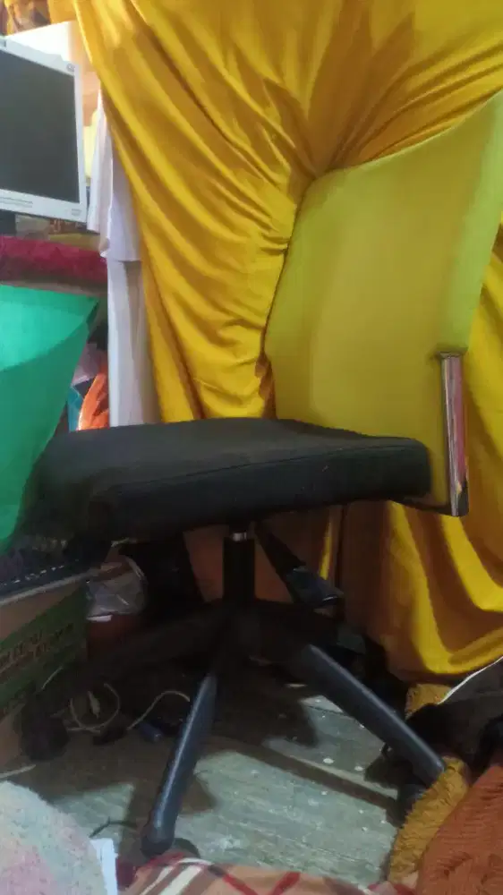 Kursi Kantor ukuran besar elegan