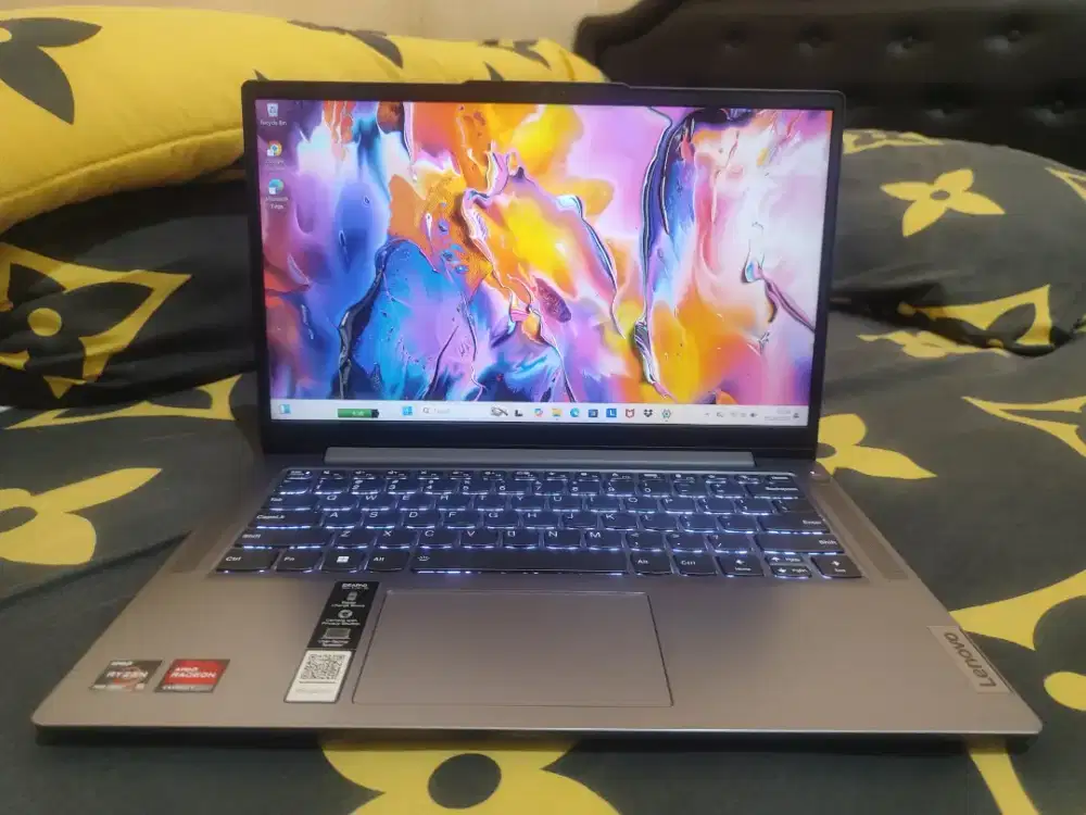Lenovo Ideapad slim 3 Ryzen 5