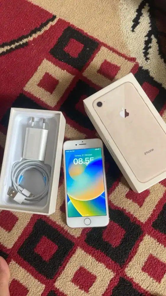 iphone 8 64 GB inter