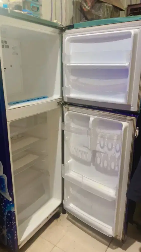 LG kulkas 2 Pintu