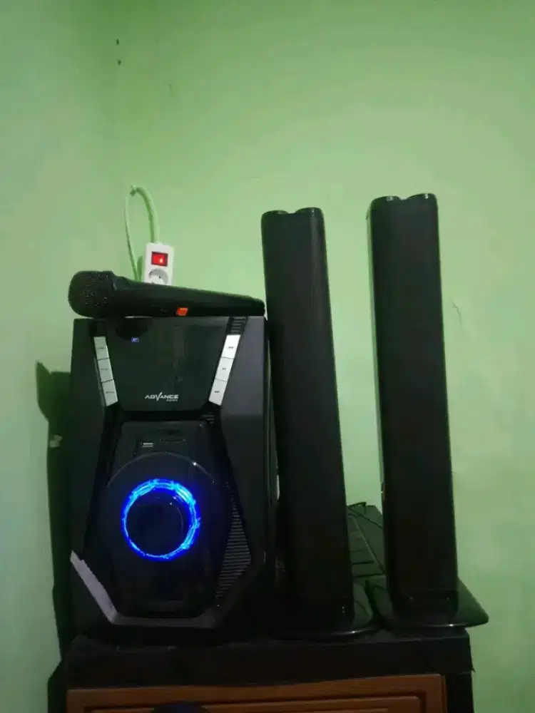 Speaker bluethoot merk advance