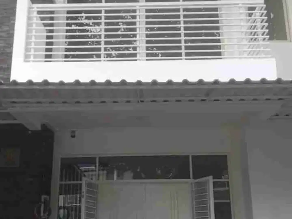 Rumah 2 lt  golf lake  cengkareng jakarta barat