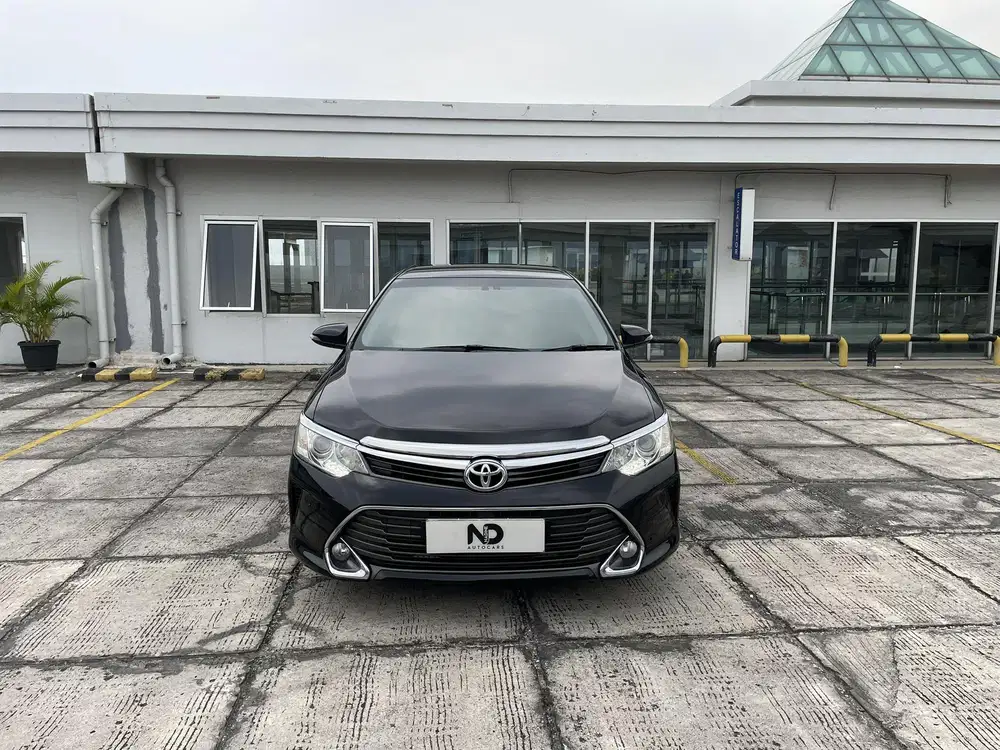 Toyota Camry V A/T 2015