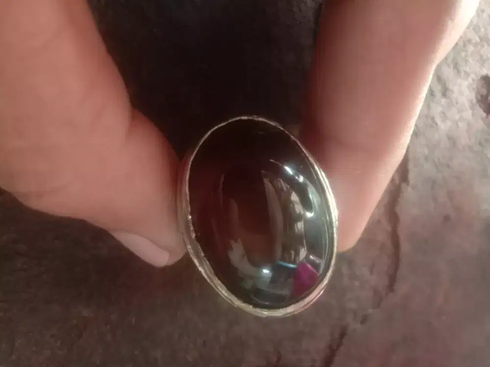 Cincin batu yaman madu