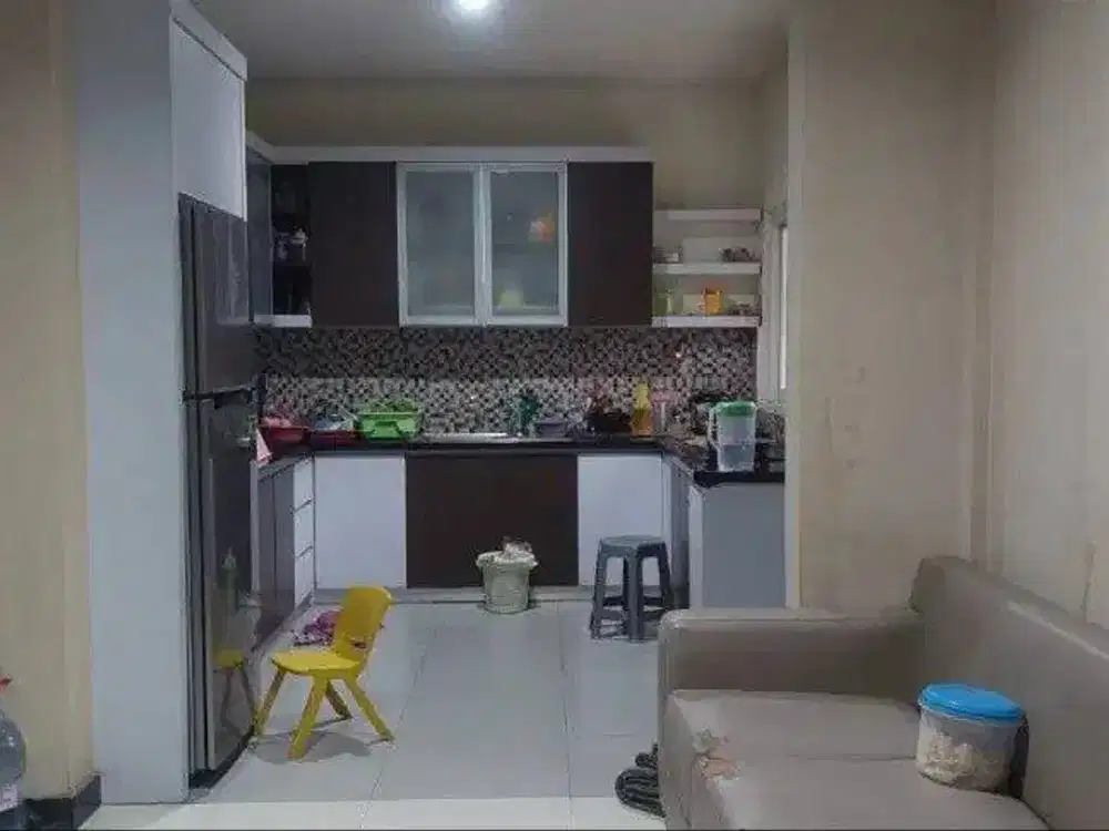 Rumah Tenggilis Tengah STRATEGIS, FULL PERABOT,  ROW 3 MOBIL