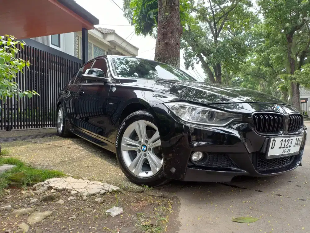 BMW 320i Sport F30 Automatic Km 77RB Istimewa