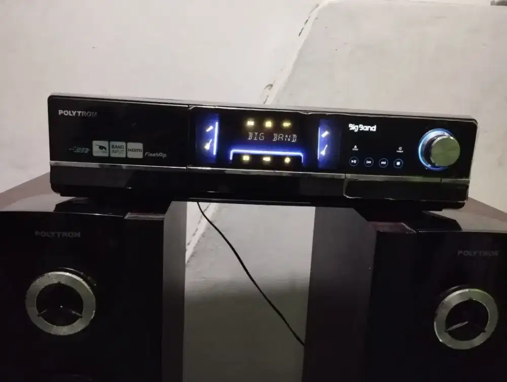 Speaker Polytron Big band 5201suara Glerrr.