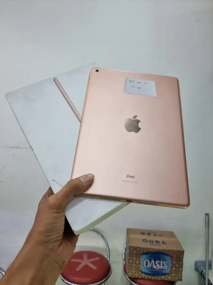 IPad 7 32Gb Wifi only Gold Second Exs inter kondisi baik dan murah
