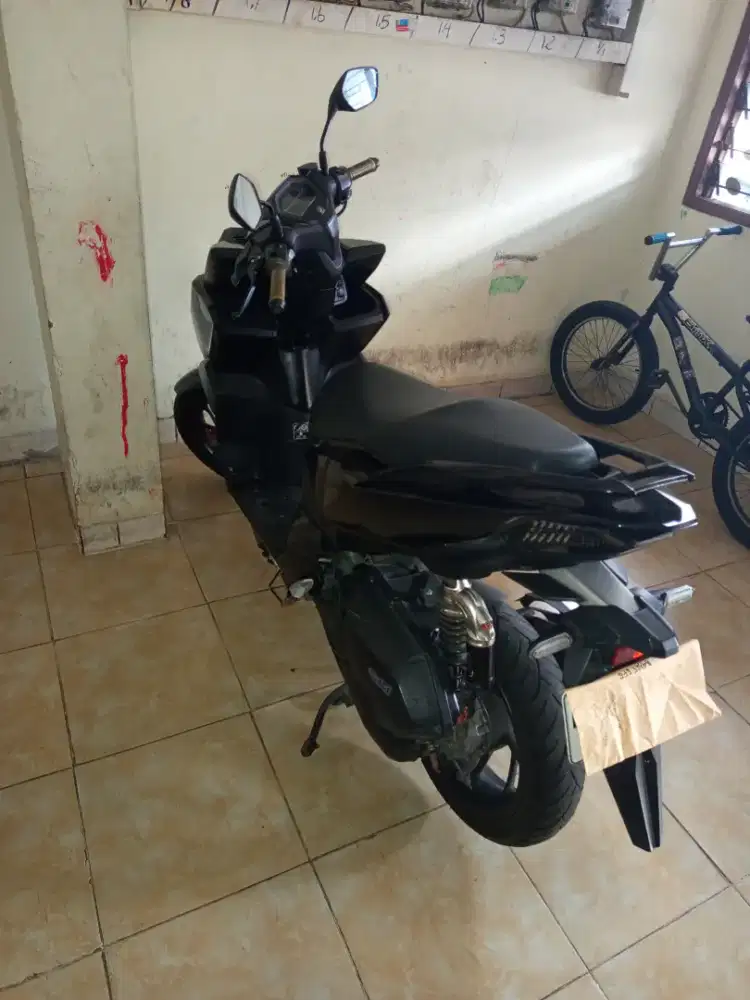 Honda vario 160cc th 2023 warna hitam,pajak hidup