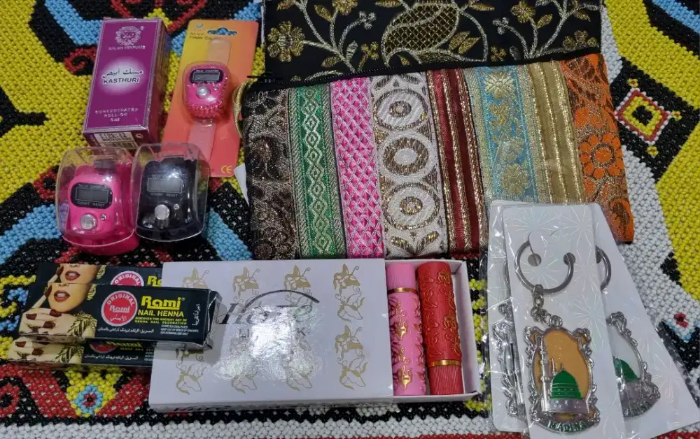 Serba 10rb, henna, tasbih, pouch
