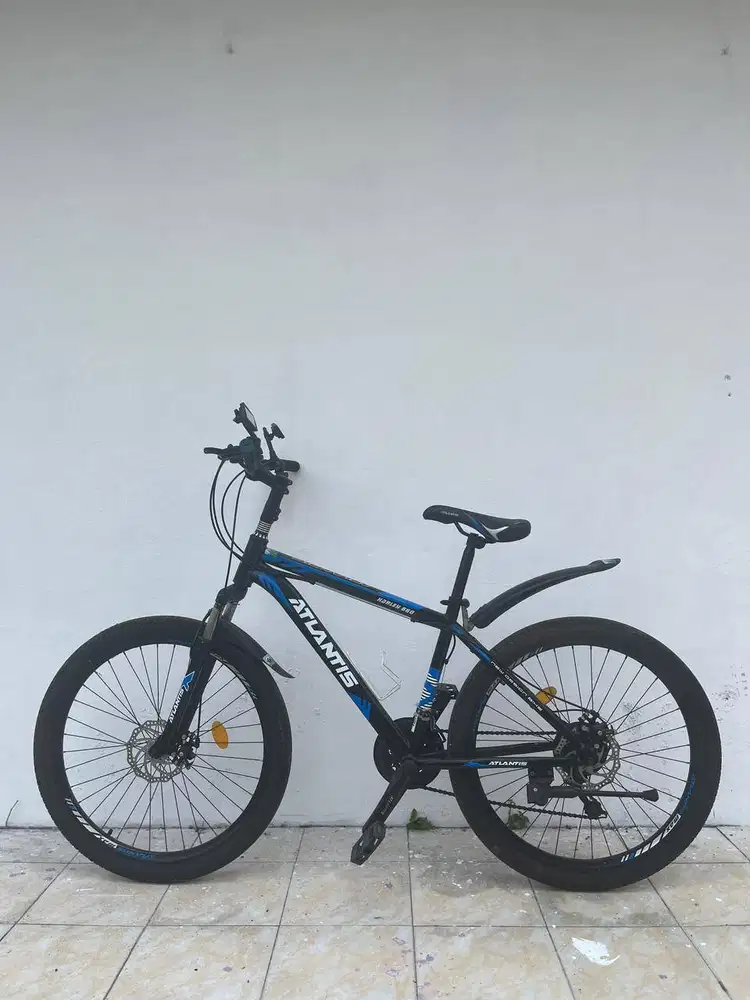 SEPEDA MERK ATLANTIS SERI HARLEY 660