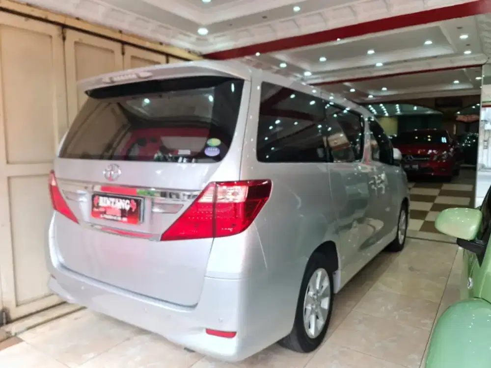 TOYOTA ALPHARD G 2012 SILVER MET / MODEL THN 2013 (BINTANG MOTOR)