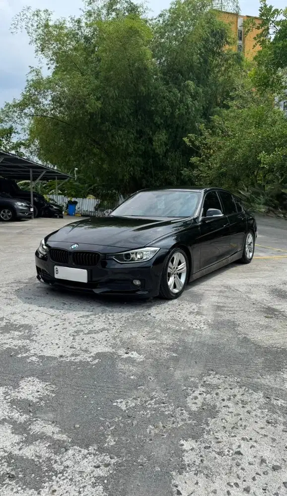 BMW F30 320d (diesel) matic black metalik