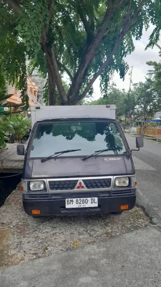 Dijual mobil L300
