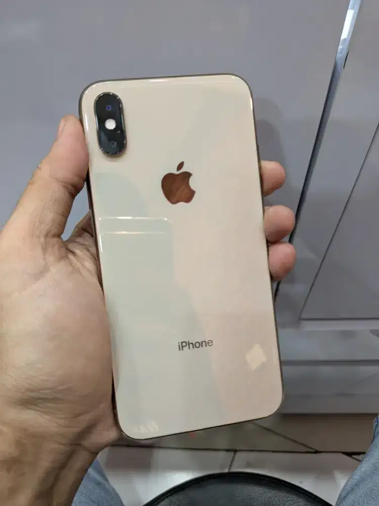 Iphone xs max 64gb lengkap murmer mulus normal
