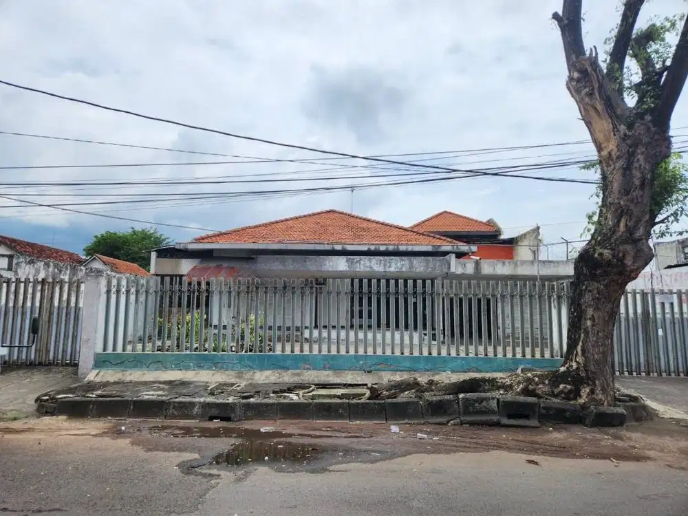 Dijual Rumah Super Strategis Cocok Untuk Berbagai Usaha Pusat Surabaya