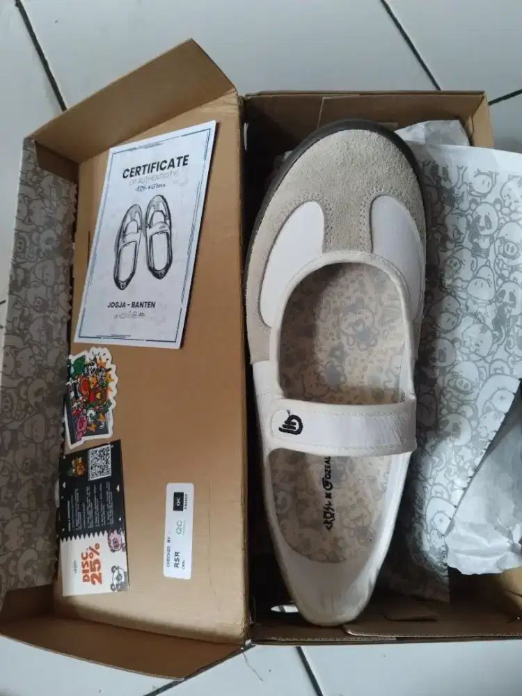 Jual sepatu baru