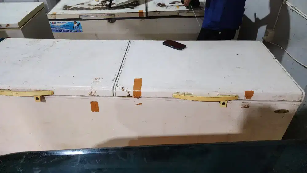 Di jual freezer 750liter