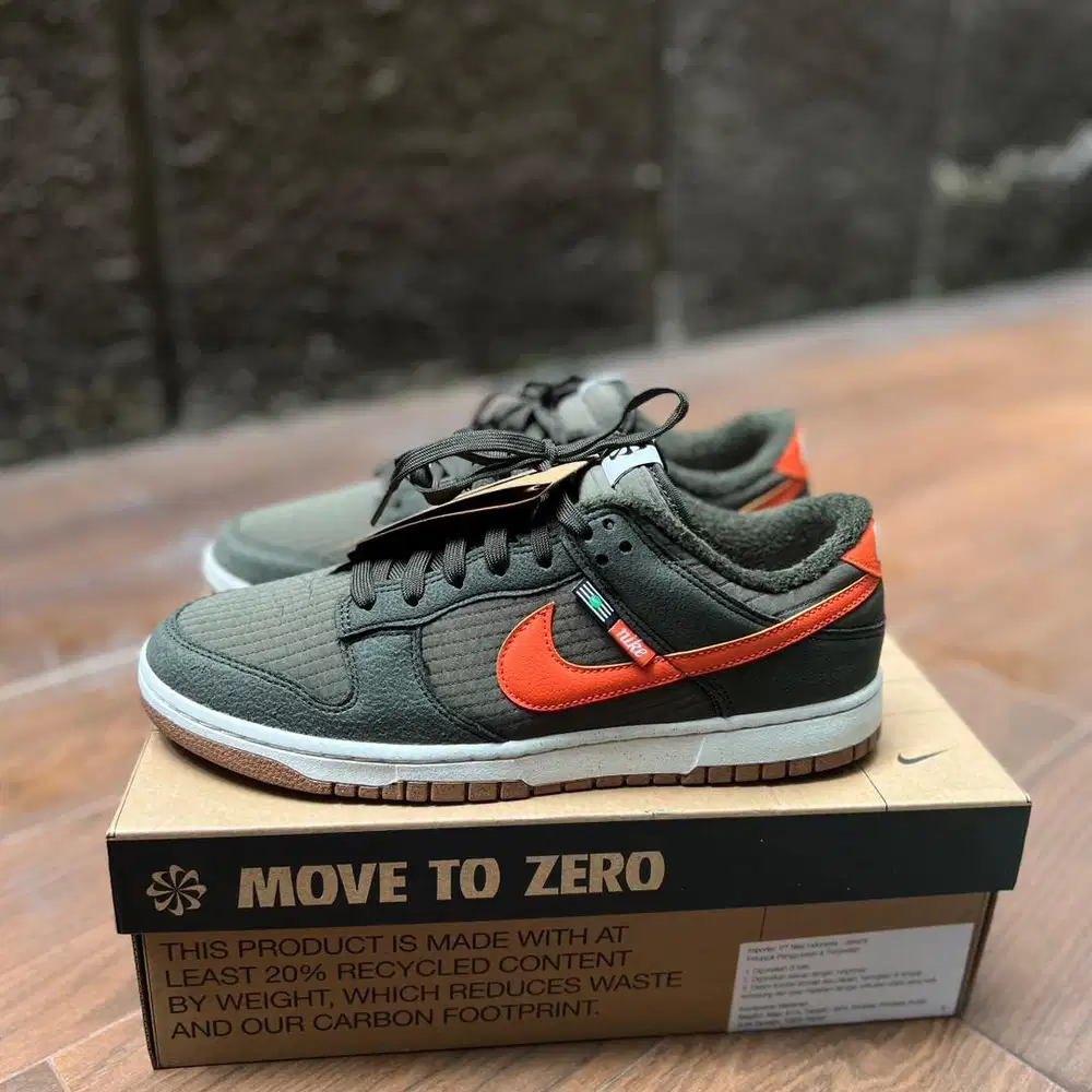 nike low dunk toasty sequoia