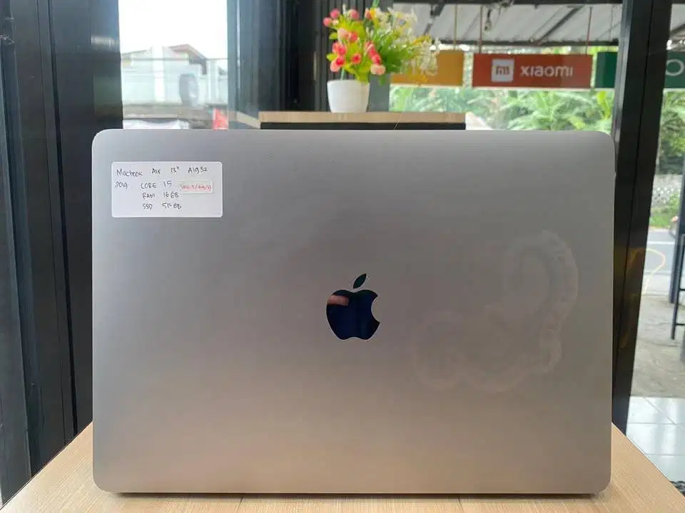 Macbook Air 13inch Core I5 2019 RAM 16GB/512GB All Normal