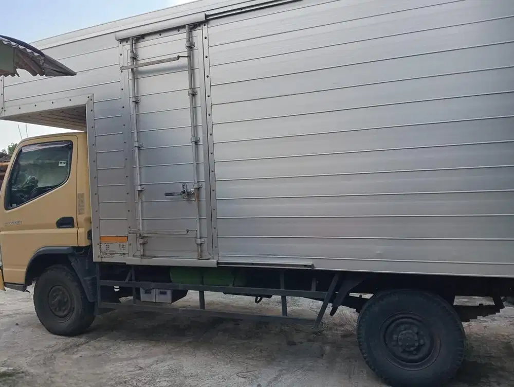 Dijual Cepat Nego Colt Diesel Canter 110psl Tipe Long DSFE71L4