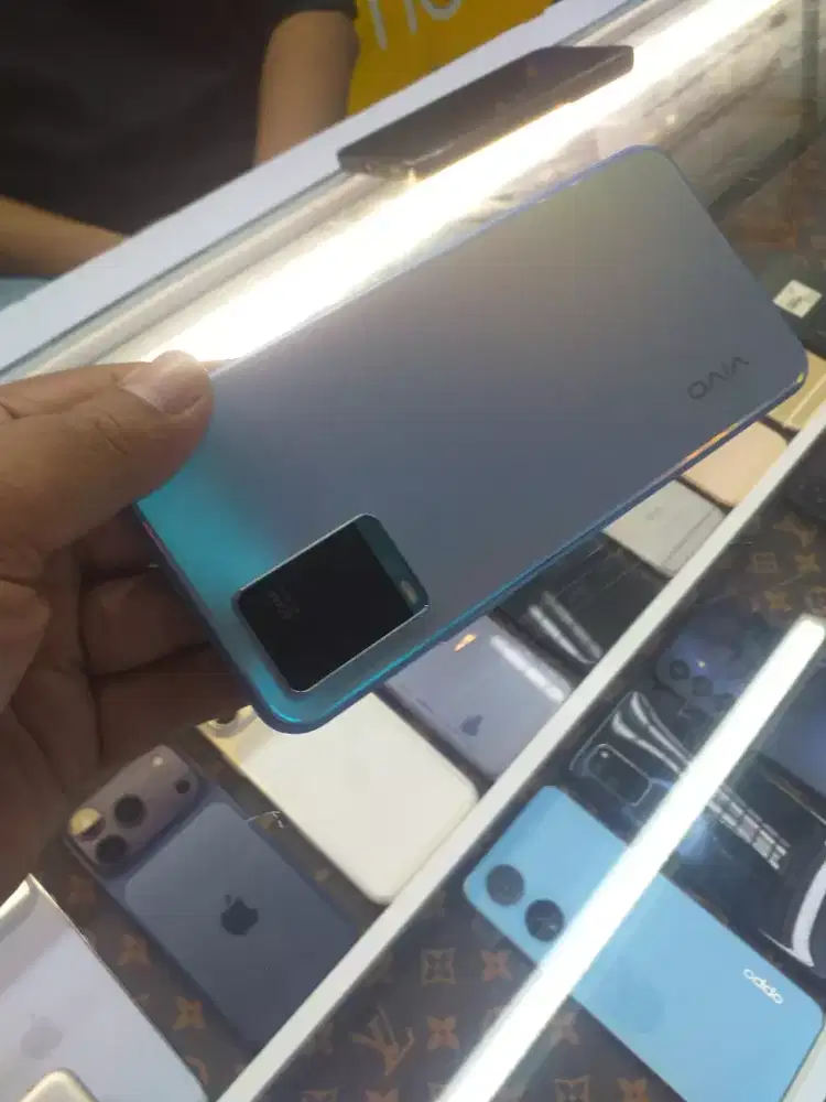 Vivo ram 8/128 versi 13
