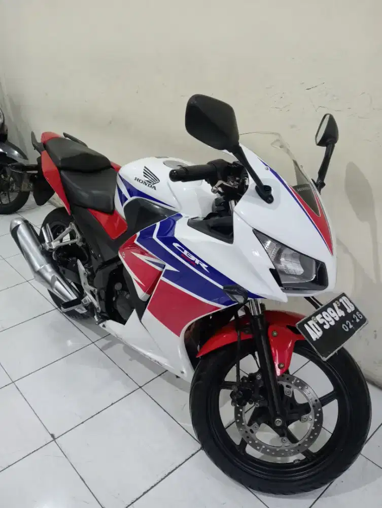 HONDA CBR 150R 2016