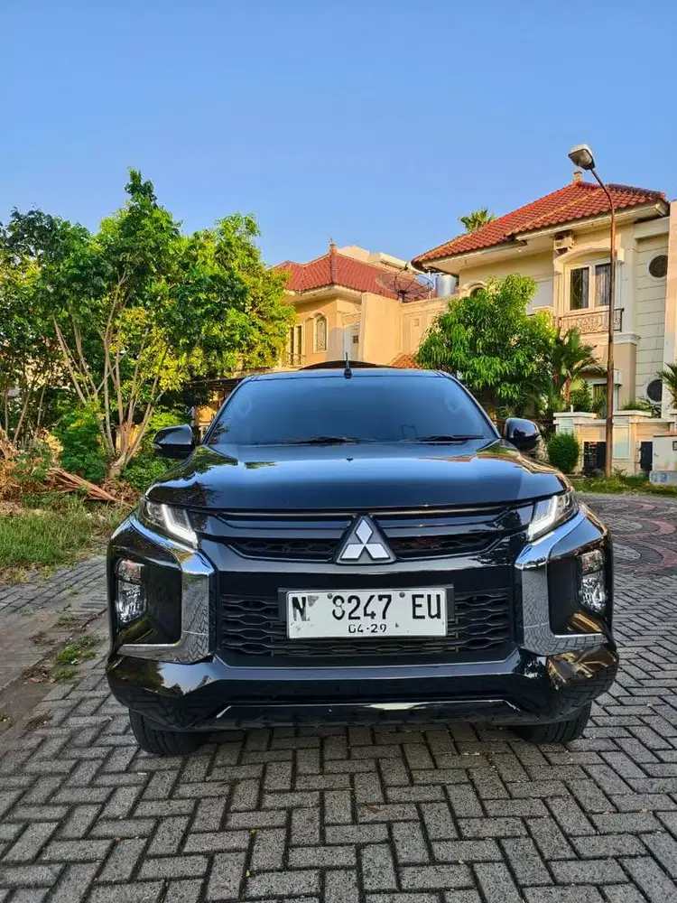 Mitsubishi Triton Exceed M/T 4x4 2024 nik 2023 LOW Km