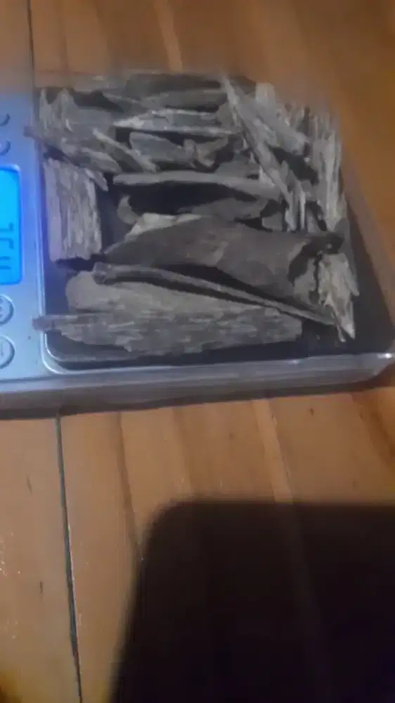 Gaharu kalimantan,underwater.aroma kuat,manis,berbuah,musky,lembut
