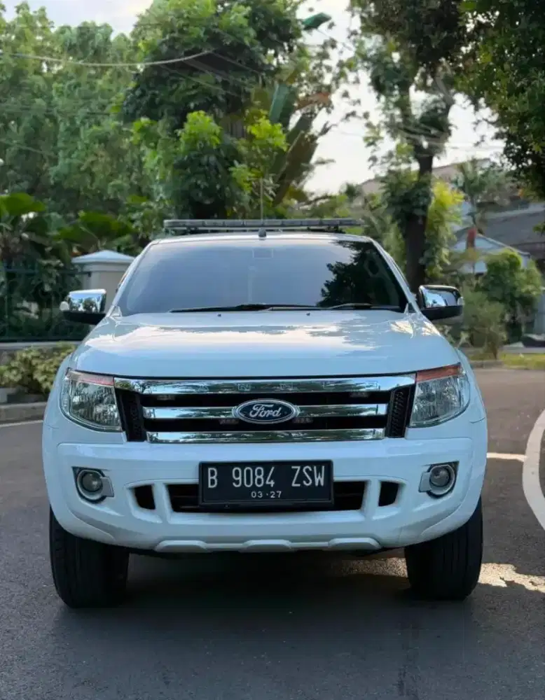 Ford ranger DC 4x4 xlt tahun 2012