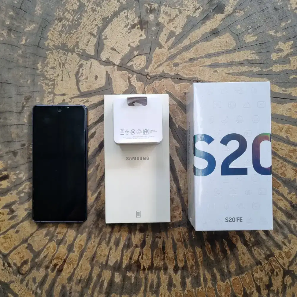 Samsung S20 FE 8 GB / 256 GB Mulus Like New Oppo Xiaomi S22 S23 S24